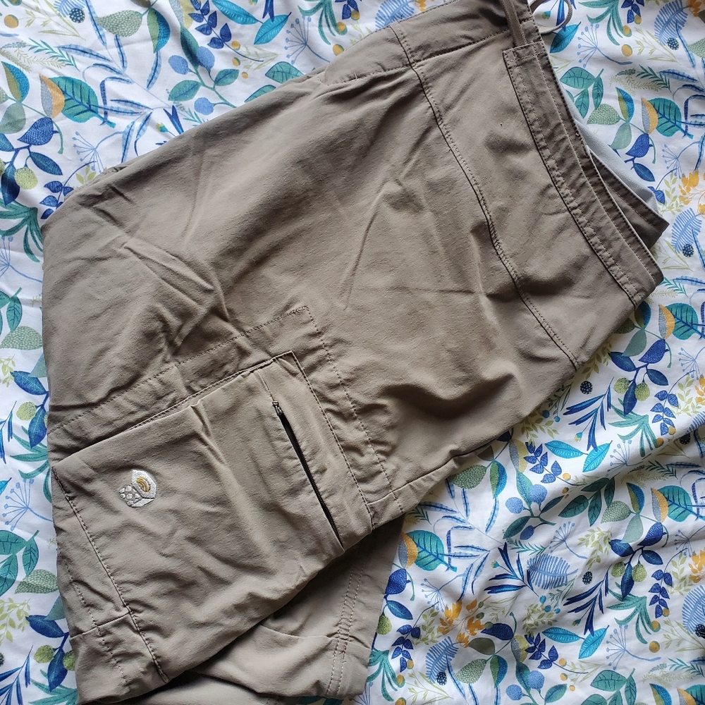 Mountain Hardware long shorts